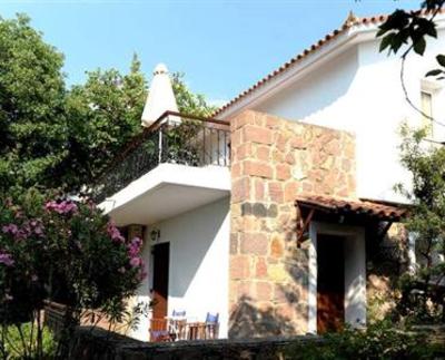 фото отеля Delfinia Hotel & Bungalows Mytilene