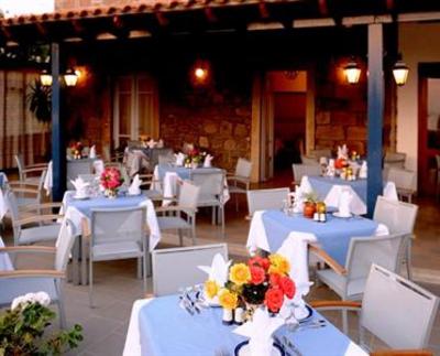 фото отеля Delfinia Hotel & Bungalows Mytilene