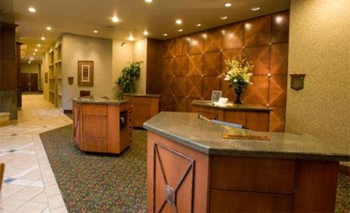 фото отеля Capitol Plaza Hotel & Convention Center