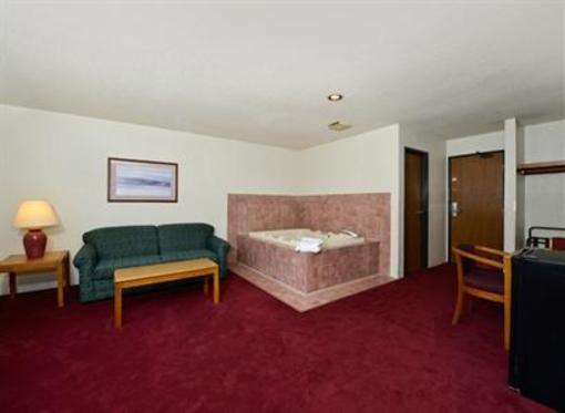 фото отеля Americas Best Value Inn Whitehall