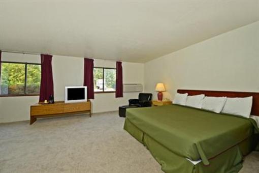 фото отеля Americas Best Value Inn Whitehall