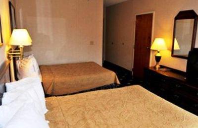 фото отеля Best Western Olympic Inn Groton