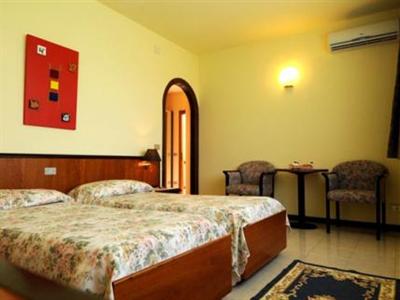 фото отеля Ai Cadelach Giulia Hotel Revine Lago