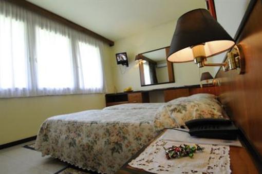 фото отеля Ai Cadelach Giulia Hotel Revine Lago