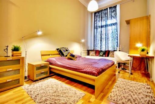 фото отеля Central Capital Apartments - Vorosmarty 11