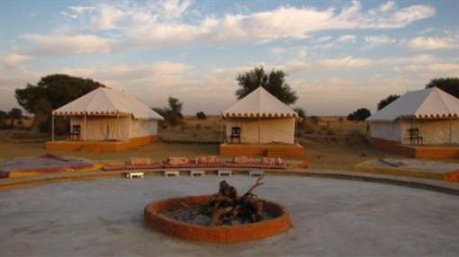 фото отеля Damodra Desert Camp