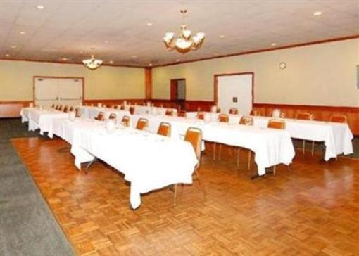 фото отеля Quality Inn & Conference Center