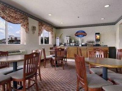 фото отеля Baymont Inn & Suites Huber Heights Dayton