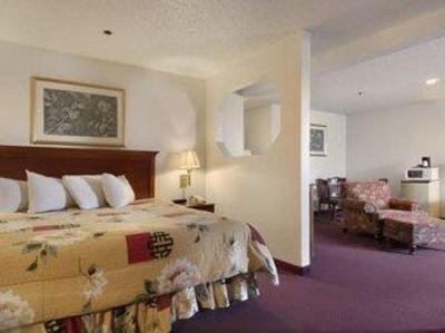 фото отеля Baymont Inn & Suites Huber Heights Dayton