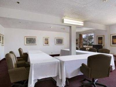 фото отеля Baymont Inn & Suites Huber Heights Dayton