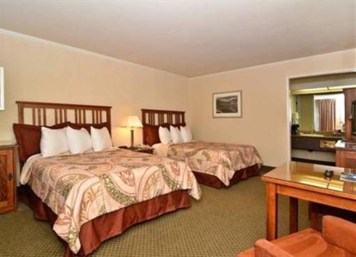 фото отеля BEST WESTERN Plus Station House Inn