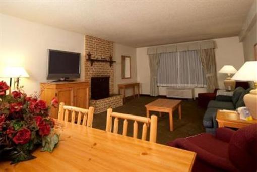 фото отеля Coast International Inn