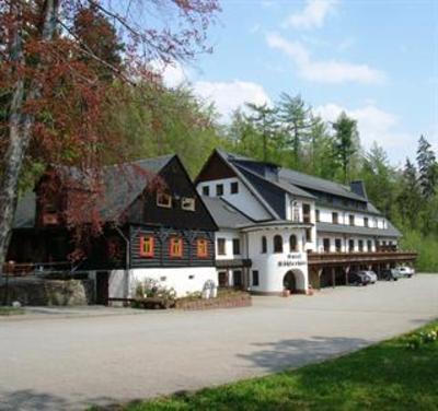 фото отеля Hotel Und Restaurant Köhlerhütte Fürstenbrunn Grünhain-Beierfeld