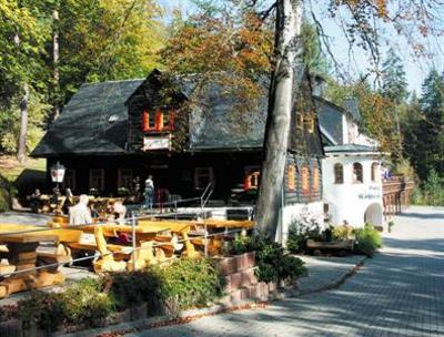 фото отеля Hotel Und Restaurant Köhlerhütte Fürstenbrunn Grünhain-Beierfeld