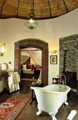 фото отеля Tintswalo Safari Lodge