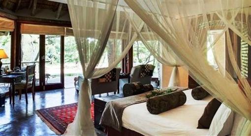 фото отеля Tintswalo Safari Lodge