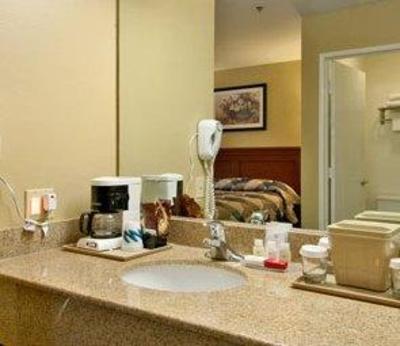фото отеля Ramada Old Town Temecula