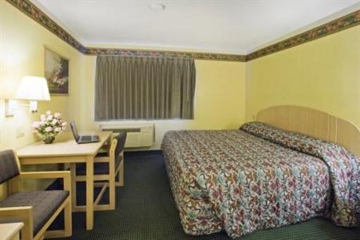 фото отеля Americas Best Value Inn & Suites Colorado Springs