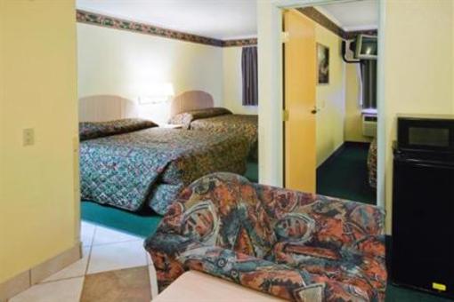 фото отеля Americas Best Value Inn & Suites Colorado Springs