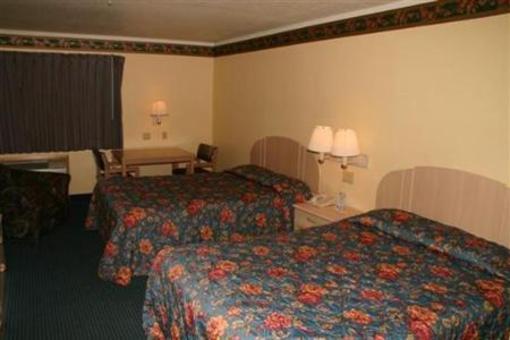фото отеля Americas Best Value Inn & Suites Colorado Springs