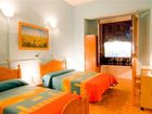 фото отеля Hostal Granvia 44