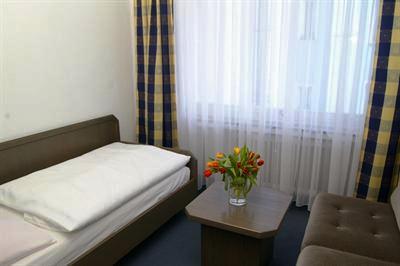фото отеля Hotel Nizza Dusseldorf