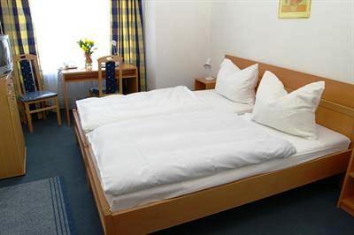 фото отеля Hotel Nizza Dusseldorf