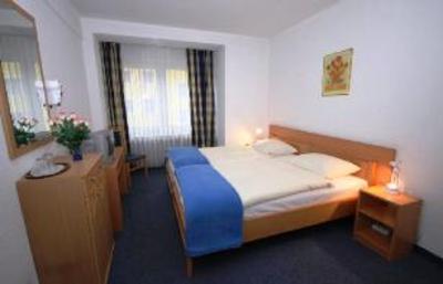 фото отеля Hotel Nizza Dusseldorf