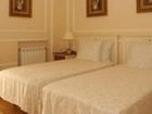 фото отеля Hostal Adria Santa Ana