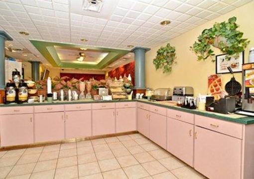 фото отеля Quality Inn Fort Campbell