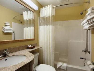 фото отеля Microtel Inn & Suites Panama City
