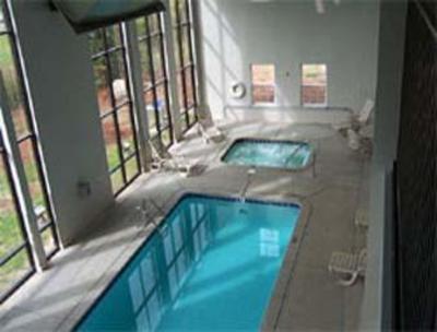 фото отеля Days Inn & Suites Murfreesboro