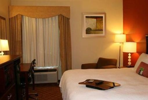 фото отеля Hampton Inn Panama City - Panama City Mall