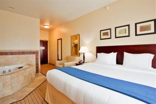 фото отеля Holiday Inn Express Hotel & Suites Exmore