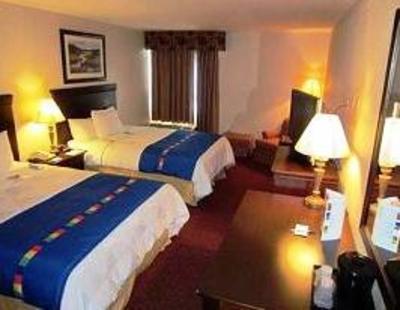фото отеля Clarion Inn Tulsa International Airport