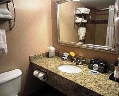 фото отеля Clarion Inn Tulsa International Airport