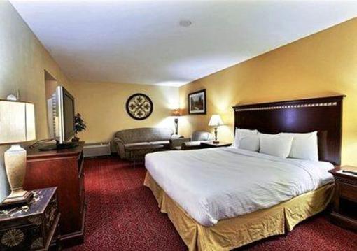 фото отеля Clarion Inn Tulsa International Airport