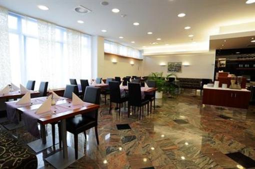 фото отеля Hotel Azul Kranj