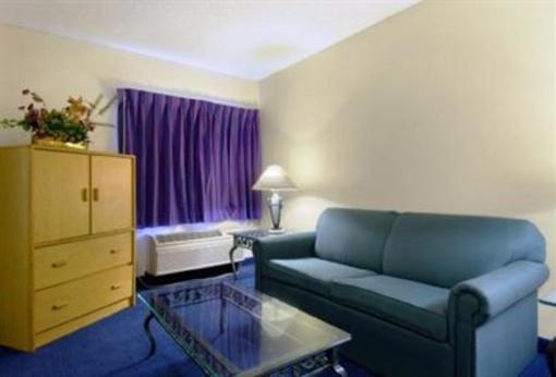 фото отеля Red Roof Inn Austin - South