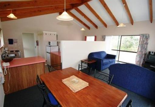 фото отеля Aotearoa Lodge