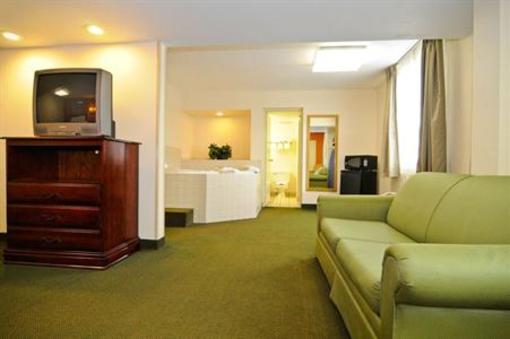 фото отеля BEST WESTERN Adena Inn