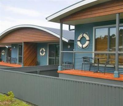 фото отеля Strahan Bungalows