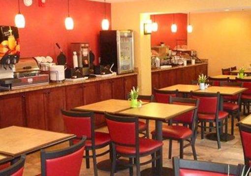 фото отеля Comfort Inn Airport South Portland