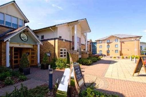 фото отеля Premier Inn North Wolverhampton