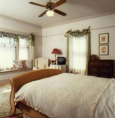 фото отеля Stone Soup Inn Indianapolis