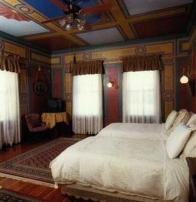 фото отеля Stone Soup Inn Indianapolis