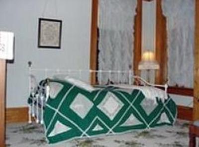 фото отеля Ferris Mansion Bed and Breakfast