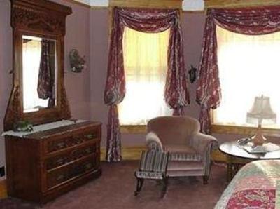 фото отеля Ferris Mansion Bed and Breakfast