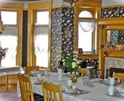 фото отеля Ferris Mansion Bed and Breakfast