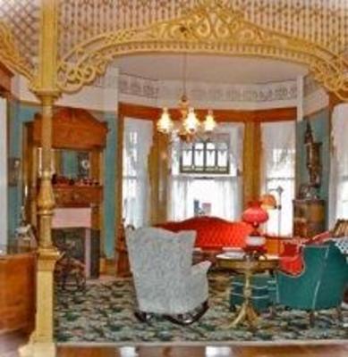 фото отеля Ferris Mansion Bed and Breakfast